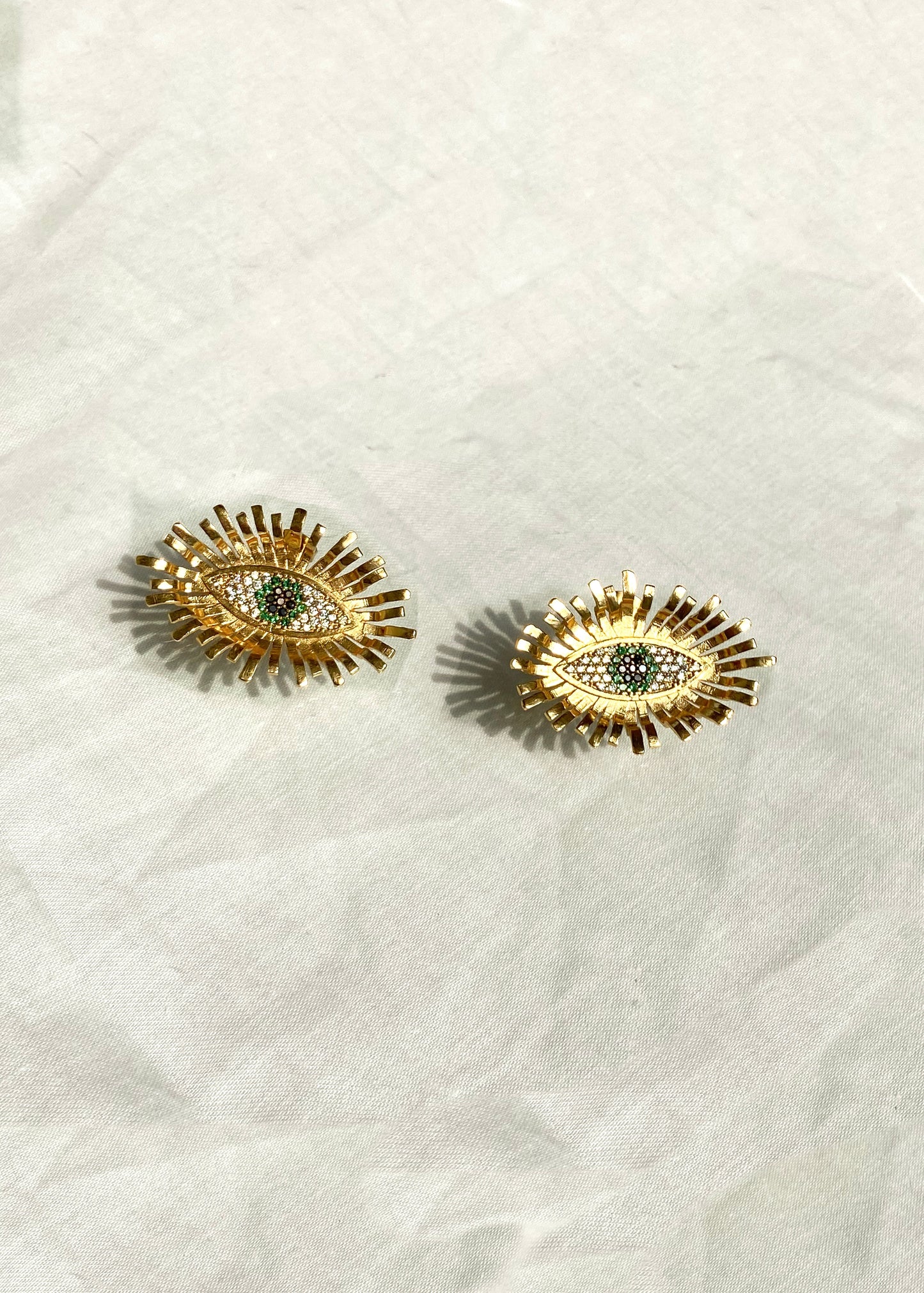 Gaze Studs